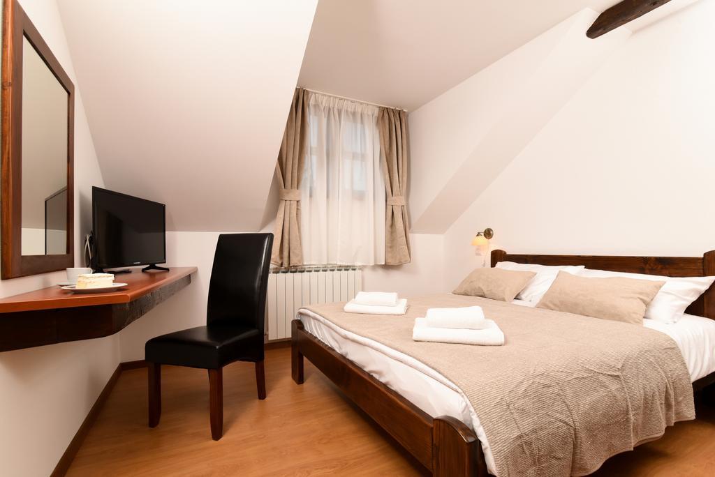 Apartament Moya *